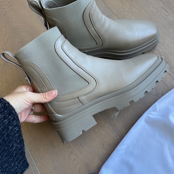 Jimmy Choo winter 2023 boots - Picture 11 of 14